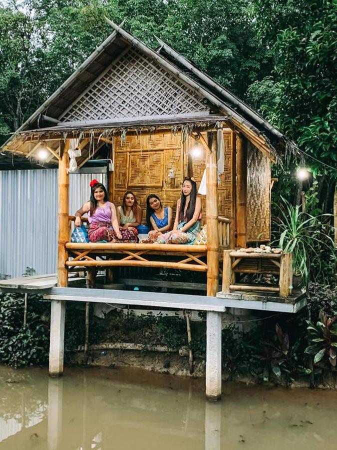 Nakhon Si Ban Na Homestay 나콘시탐마랏 외부 사진