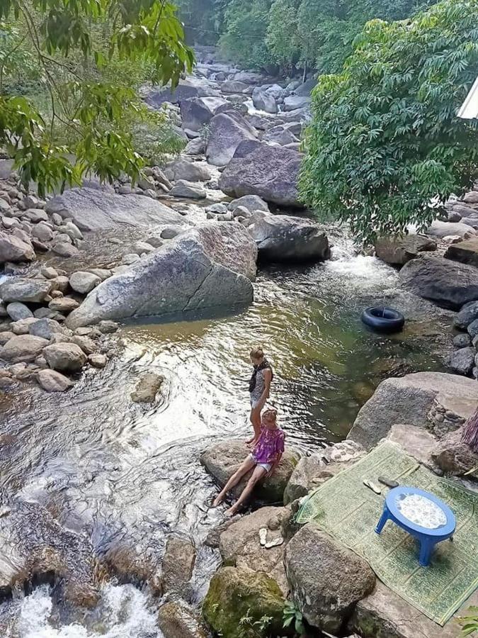 Nakhon Si Ban Na Homestay 나콘시탐마랏 외부 사진