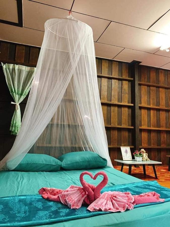 Nakhon Si Ban Na Homestay 나콘시탐마랏 외부 사진