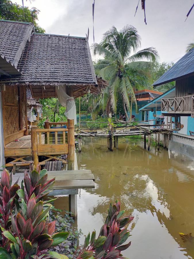 Nakhon Si Ban Na Homestay 나콘시탐마랏 외부 사진