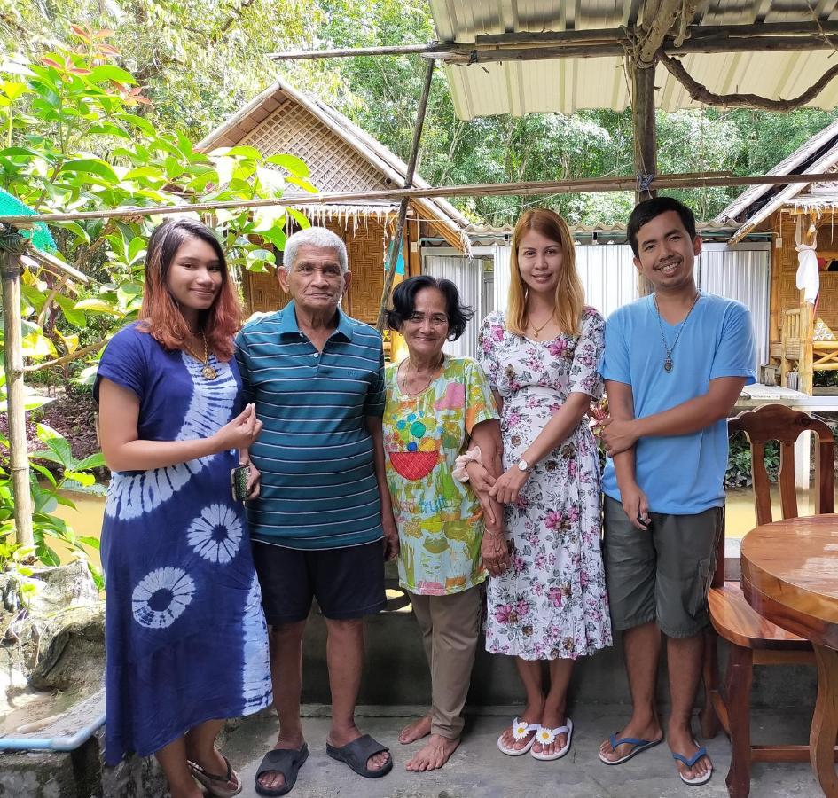 Nakhon Si Ban Na Homestay 나콘시탐마랏 외부 사진