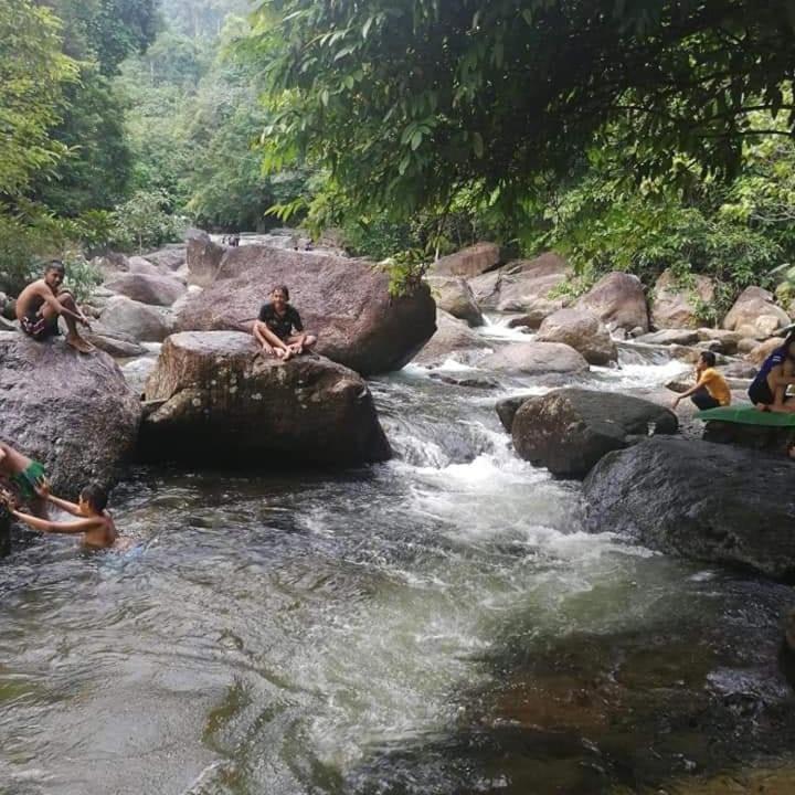 Nakhon Si Ban Na Homestay 나콘시탐마랏 외부 사진
